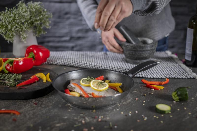 Preview: SILVER STAR Bratpfanne beschichtet Ø 24 cm