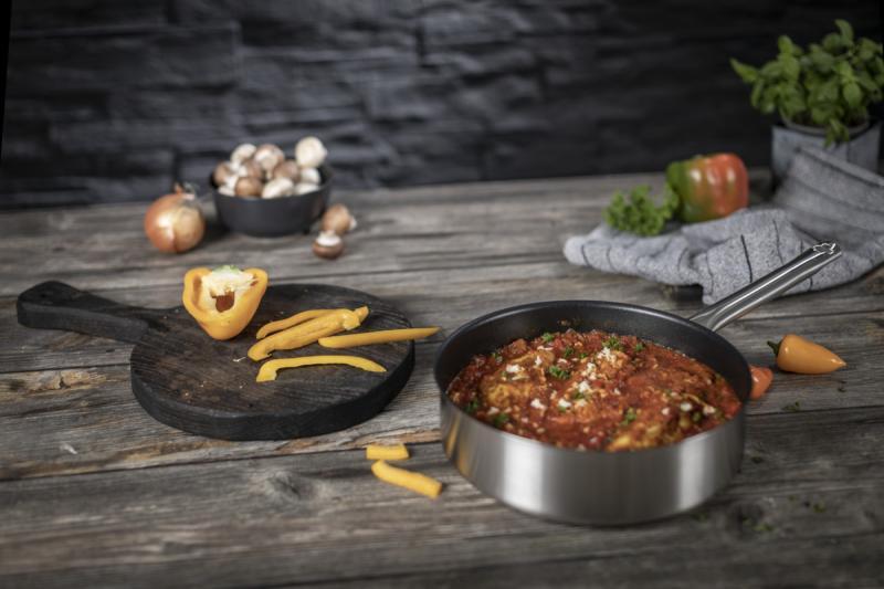 Preview: MONTREUX Bratpfanne beschichtet hoch Ø 24 cm