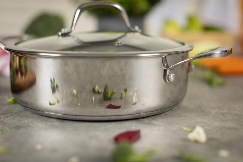 Preview: ALLROUND Servierpfanne antihaftbeschichtet inkl Deckel 3.0 L · Ø 24 cm Inox 18/10 Kuhn Rikon