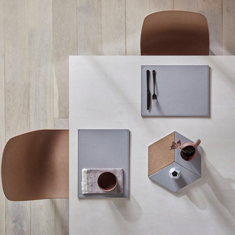 Preview: Platzset 40 x 30 cm grau / schwarz Preview: Platzset 40 x 30 cm grau / schwarz