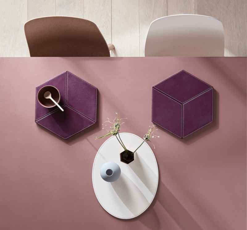 Preview: Platzset oval 45 x 34 cm pflaume / elfenbein