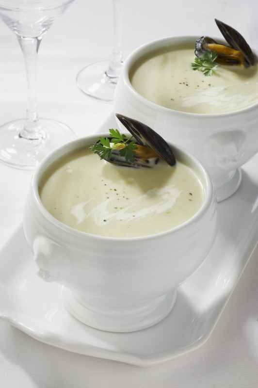 Preview: LOEWENKOPF-SUPPENSCHUESSEL Weiss 35 cl