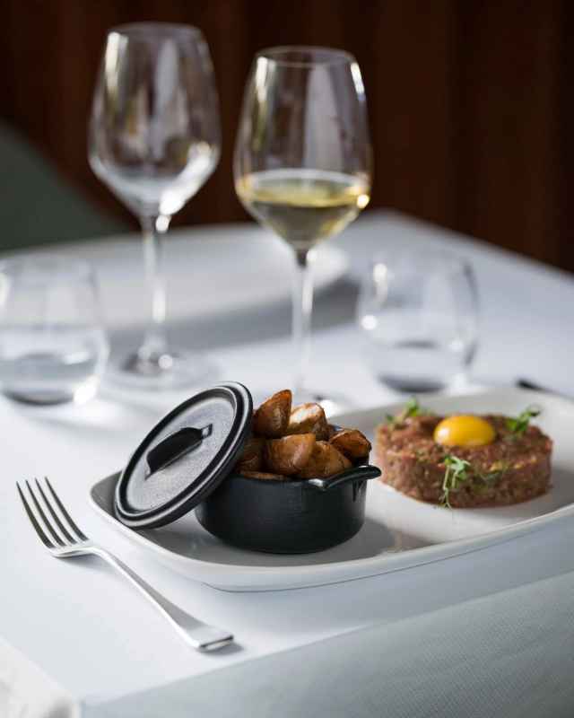 Preview: CLUB TELLER/ PLATTE/ SERVIERPLATTE 29 cm Weiss