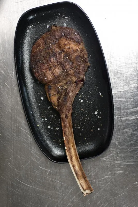 CLUB TELLER/ PLATTE/ SERVIERPLATTE 31 x 21 cm in gusseisener Optik