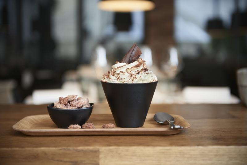 Preview: CLUB QUADRATISCHE AUFLAUFFORM 8 cl in gusseisener Optik REVOL