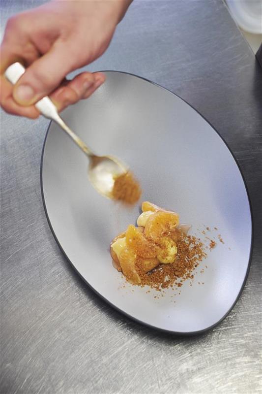 Preview: EQUINOXE SERVIERTELLER 35 cm Weiss Kumulus