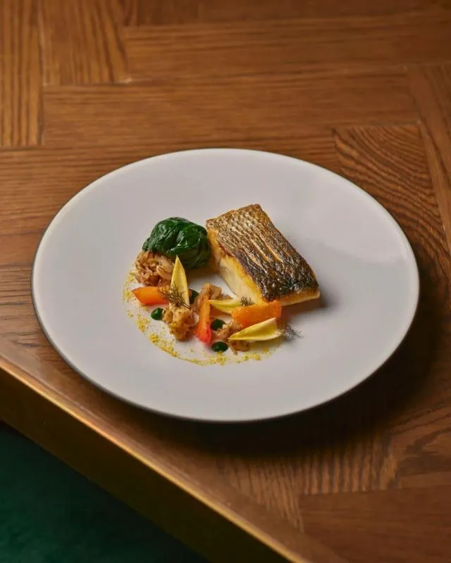 EQUINOXE FLACHER TELLER 26 cm Weiss Kumulus