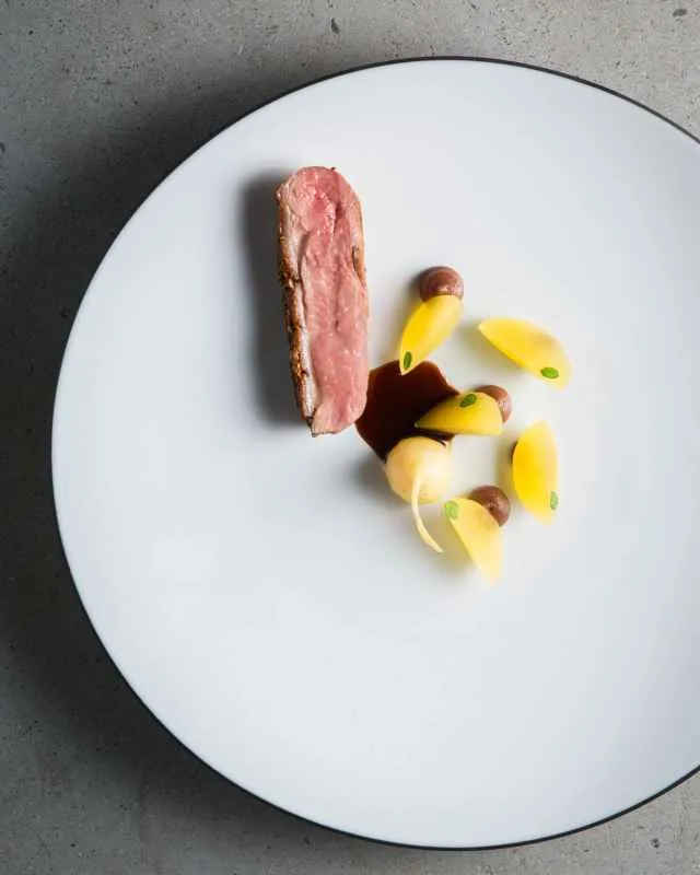 EQUINOXE FLACHER TELLER 26 cm Weiss Kumulus