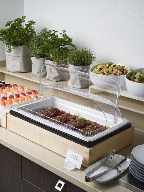 Preview: CLUB RECHTECKIGER TELLER/ PLATTE/ SERVIERPLATTE 24 cm Weiss