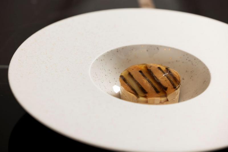 SPHERE KUGEL-TELLER Alabaster Weiss Cosmos Gold Ø 30,5 cm