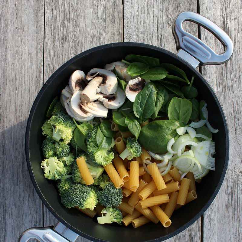 Preview: BAF Kochtopf mit Deckel GIGANT Newline