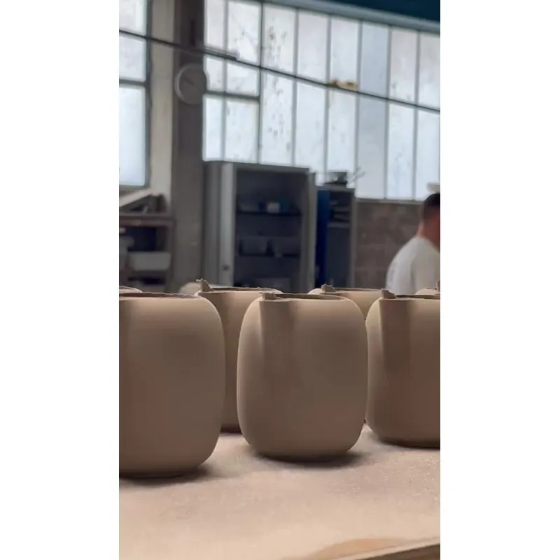 EQUINOXE SAHNE-GIESSER 120 ml Weiss Kumulus