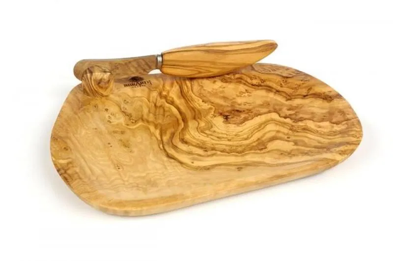 Butter-Brett mit Messer ca. 18,5x14,5 cm, Olivenholz