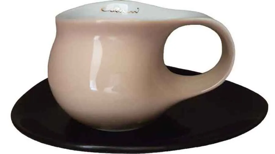 Luigi Colani Porzellan Espresso Tasse groß mit Untertasse 2 tlg. sand Luigi Colani Porzellan Espresso Tasse groß mit Untertasse 2 tlg. sand