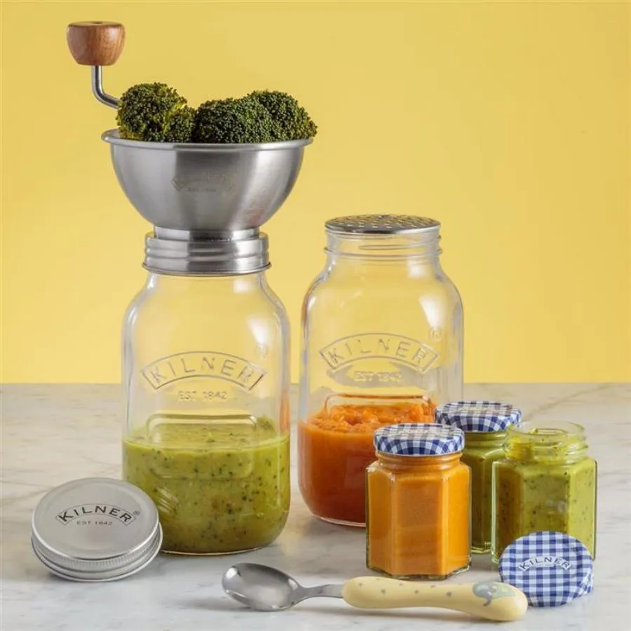 Saucenpresse (1 Liter) mit Vorratsglas und Deckel, Glas/Edelstahl, Maße: 16 x 13 x 31,5 cm Saucenpresse (1 Liter) mit Vorratsglas und Deckel, Glas/Edelstahl, Maße: 16 x 13 x 31,5 cm