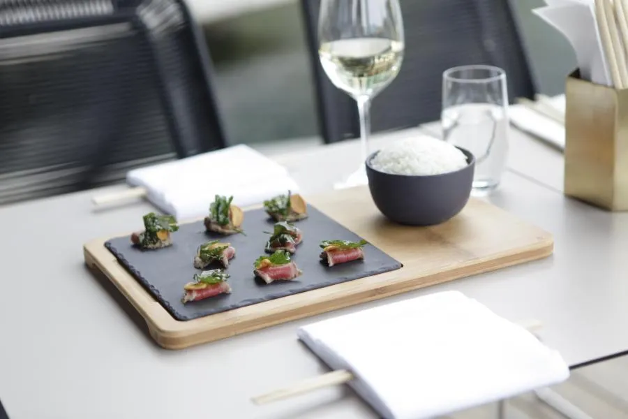 BURGER & STEAKTELLER 20 x 20 cm QUADRATISCH Matt schiefer