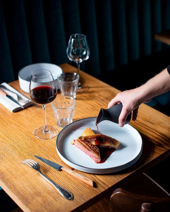 KARAFFE und SAUCIERE Schieferstein 50 cl