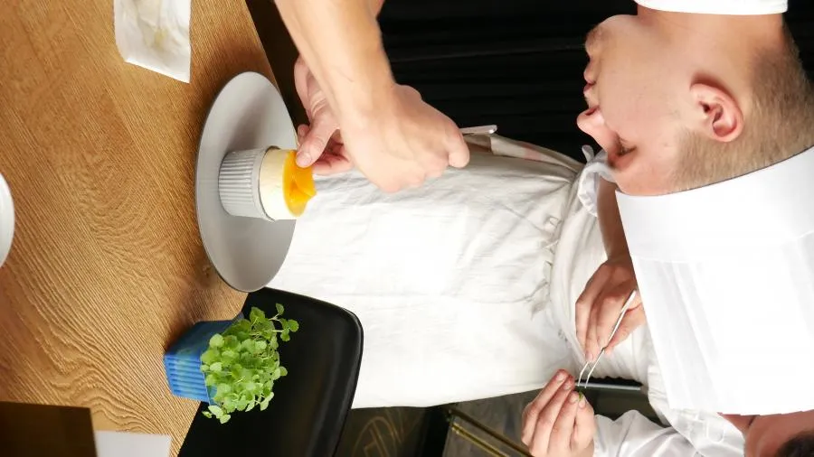 EQUINOXE FLACHER TELLER/DESSERTTELLER 21,5 cm Pfeffer