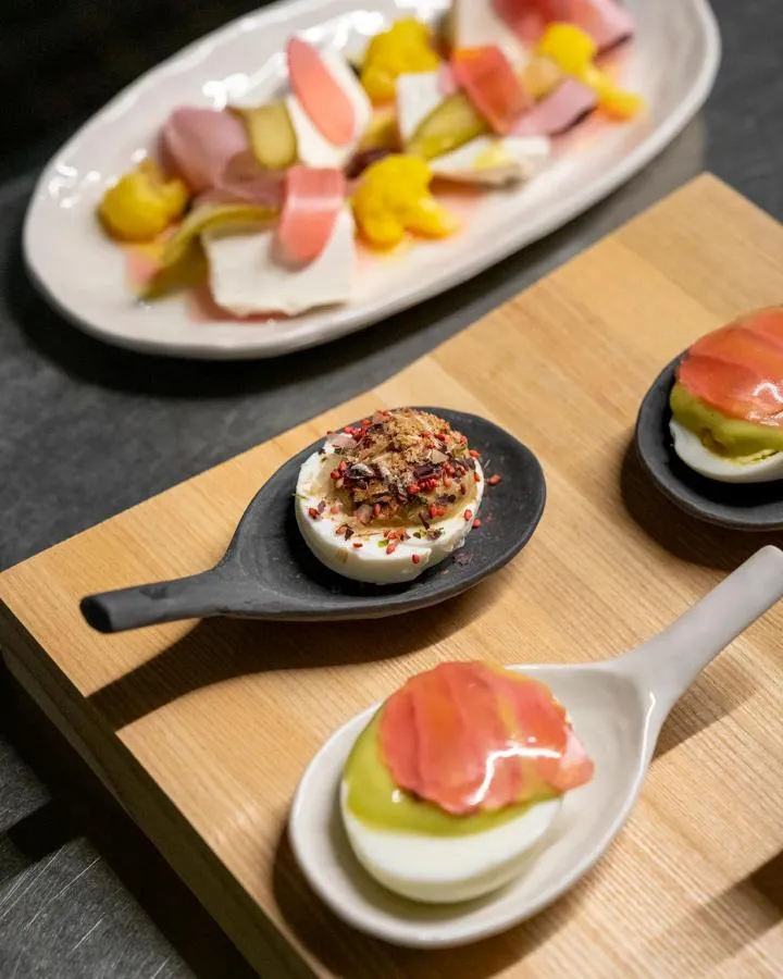 YLI OVALER TELLER 24.5 CM Alabaster Weiss