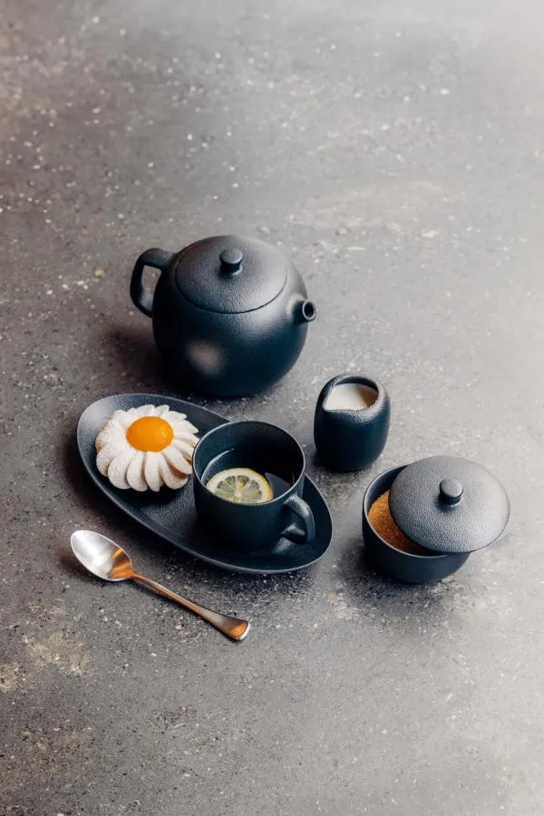 EQUINOXE SAHNE-GIESSER 120 ml in gusseisener optik