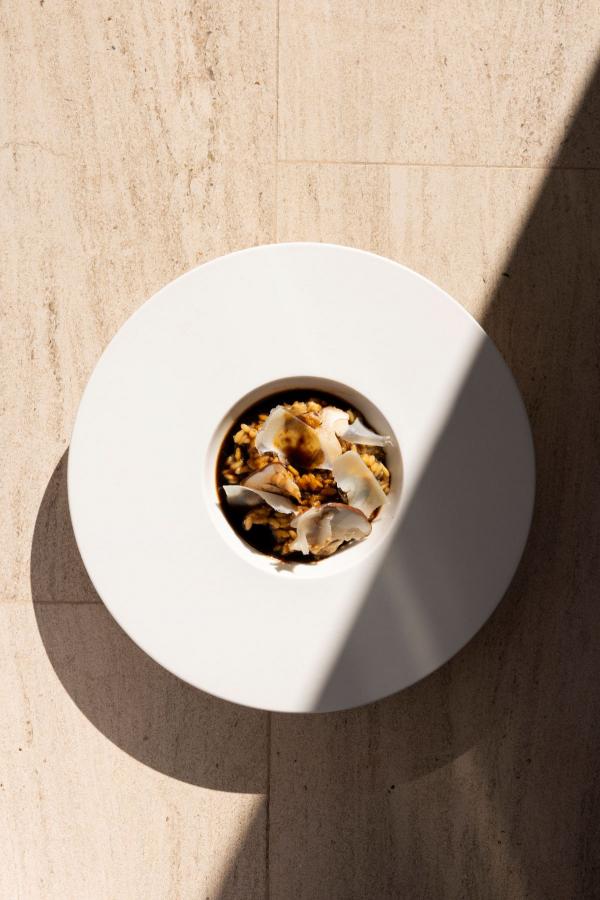 SPHERE KUGEL-TELLER Alabaster Weiss Ø 30,5 cm